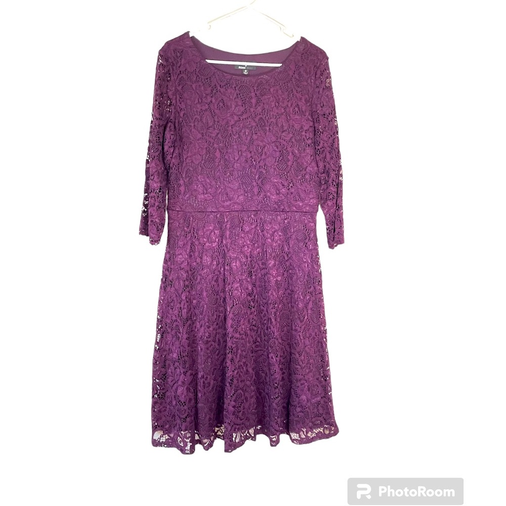 Lace dress! 💜
